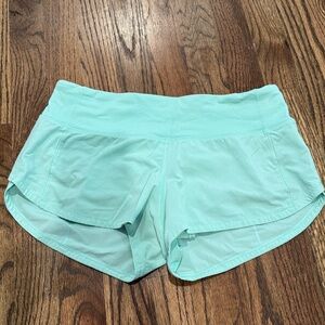 Mint Green lululemon shorts in great condition